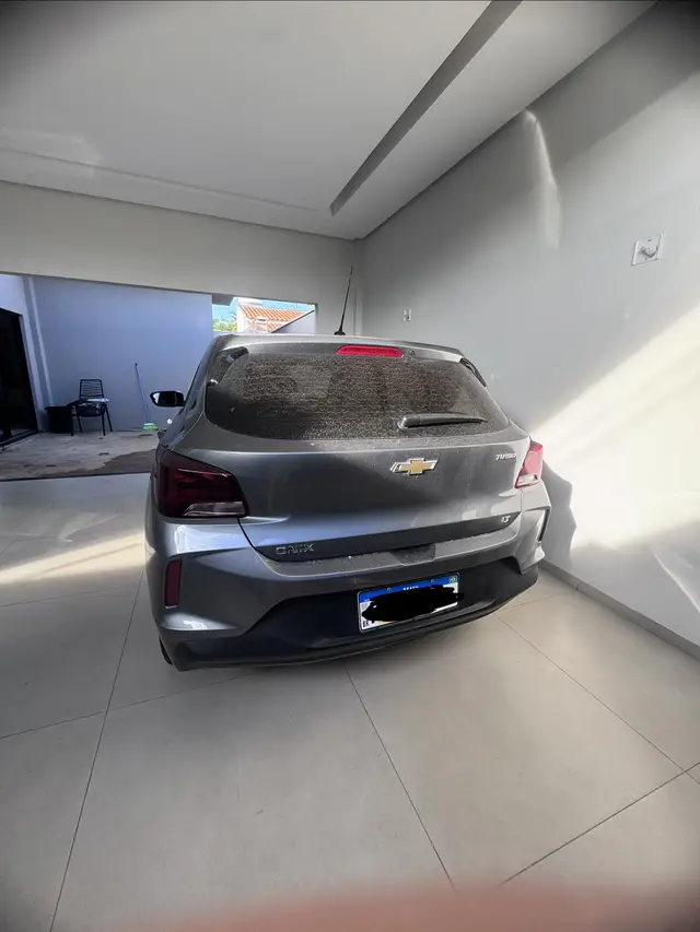 Carro Chevrolet Onix 2023 LT 1.0 Turbo (Aut.)