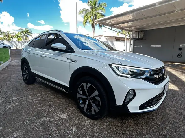 Carro Volkswagen Nivus 2023 Highline 200 TSI