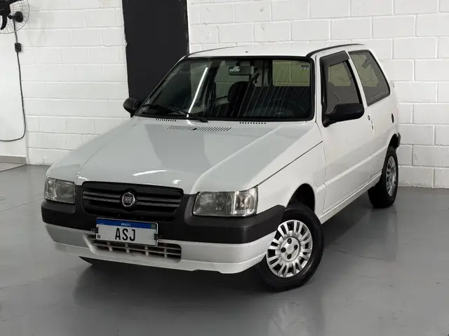 Carro Fiat Uno Mille 2011 Fire Economy 1.0 (Flex) 2p