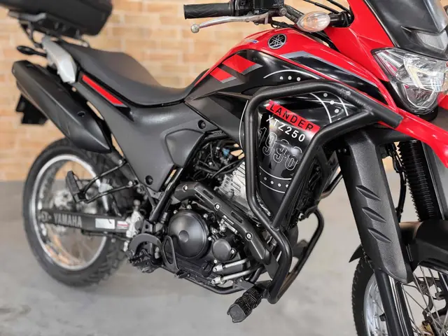 Moto Yamaha XTZ 250 Lander 2023 ABS