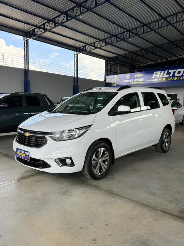 Carro Chevrolet Spin 2023 Premier 1.8 (Aut.)