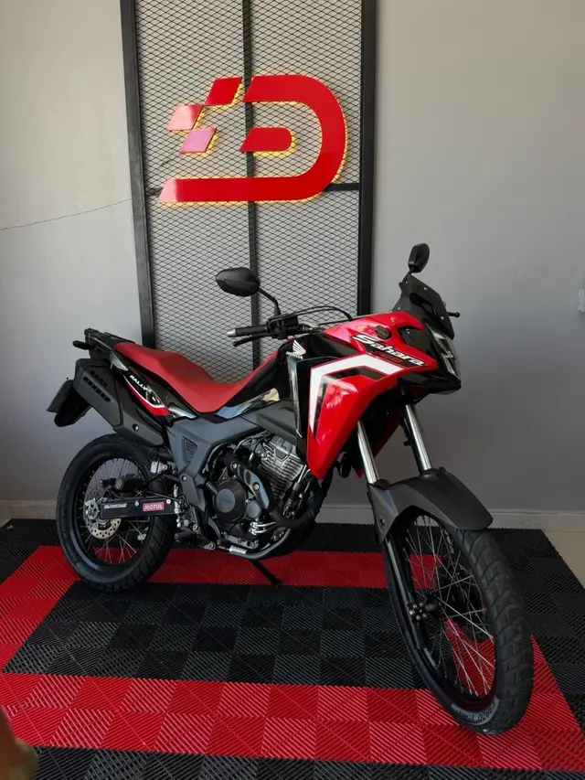 Moto Honda XRE Sahara 300 2024 Rally