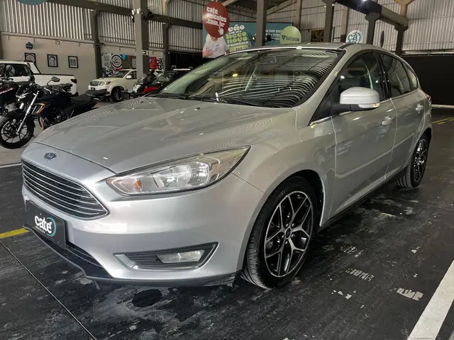 Carro Ford Focus Sedan 2016 Titanium Plus 2.0 PowerShift (Aut)