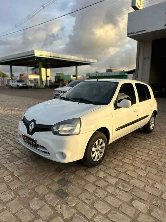 Carro Renault Clio 2016 Expression 1.0 16V (Flex)