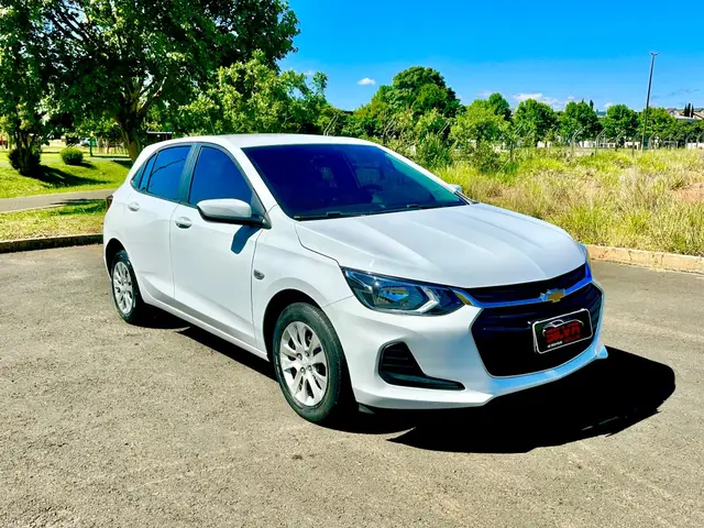 Carro Chevrolet Onix 2022 1.0 (Flex)