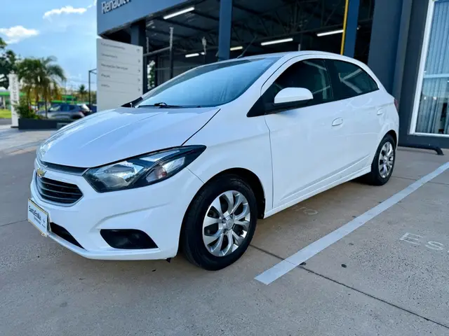 Carro Chevrolet Onix 2018 LT 1.4 8V FlexPower 5p Mec.