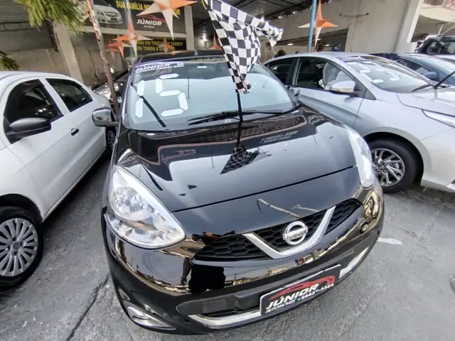 Carro Nissan March 2015 1.6 16V SV (Flex)