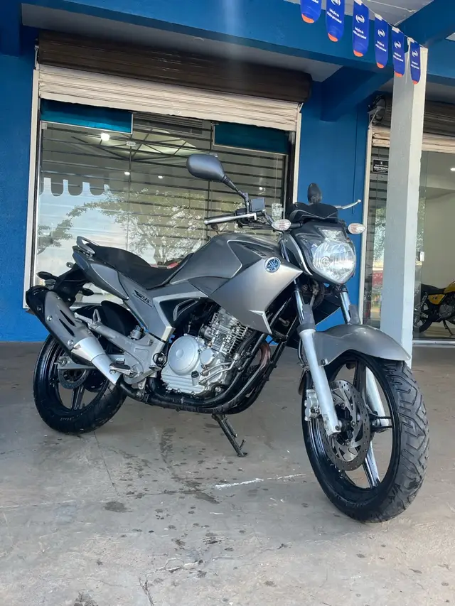 Moto Yamaha YS 250 Fazer 2012 250cc