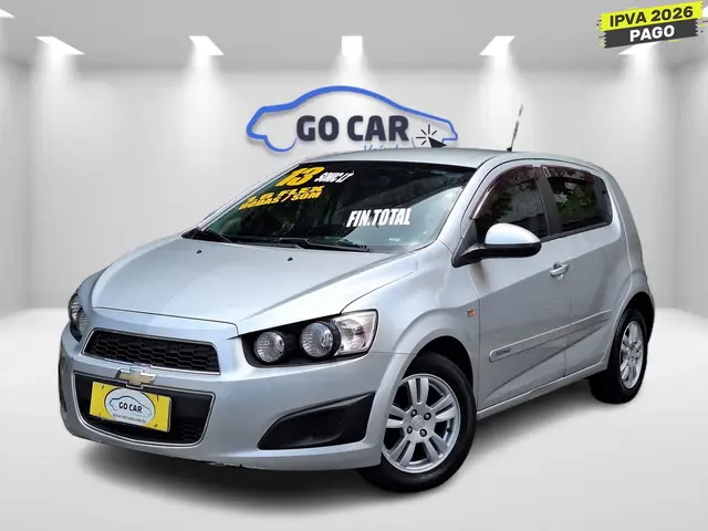 Carro Chevrolet Sonic 2013 Hatch LT