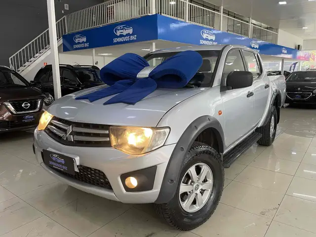 Carro Mitsubishi L200 Triton Sport 2013 3.2 Di-D 4x4 GLS