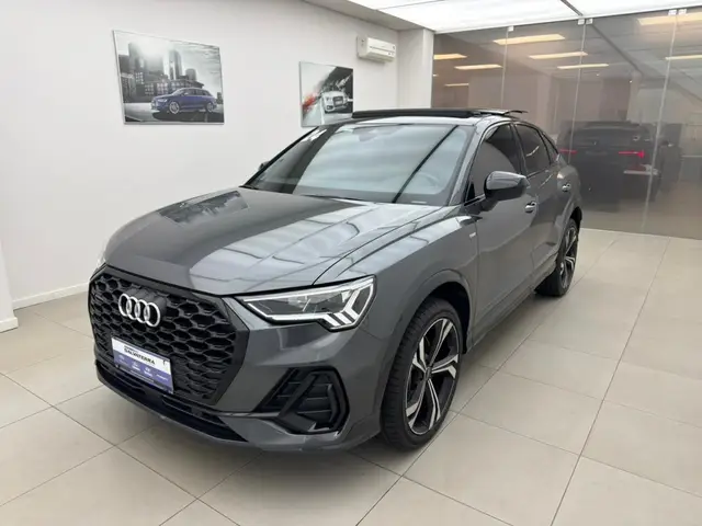 Carro Audi Q3 2024 SPB Perf. Black 2.0 TFSI Tipt. Quat.