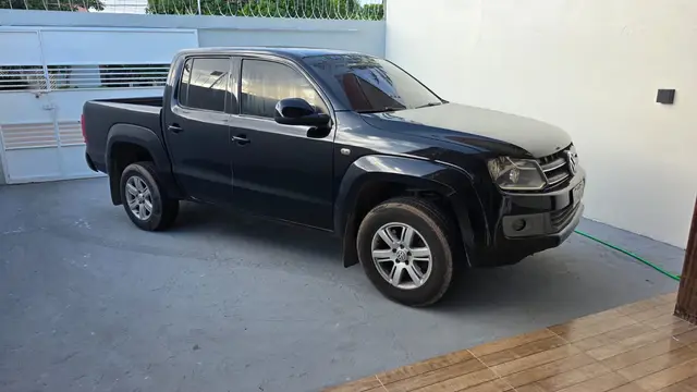 Carro Volkswagen Amarok 2015 2.0 CD 4x4 TDi Trendline
