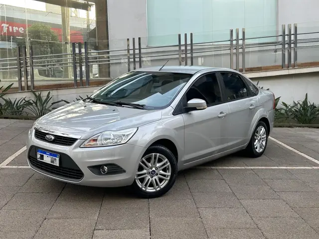 Carro Ford Focus Sedan 2013 GLX 2.0 16V (Flex) (Aut)