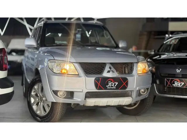 Carro Mitsubishi Pajero TR4 2012 2.0 16V 4x2 (Flex) (Aut)