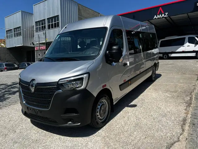 Carro Renault Master 2026 Minibus Executive L3H2
