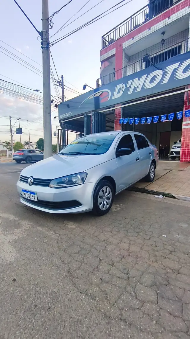 Carro Volkswagen Voyage 2015 1.0 TEC City (Flex)