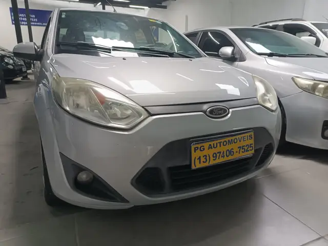 Carro Ford Fiesta Sedan 2013 SE 1.6 Rocam (Flex)