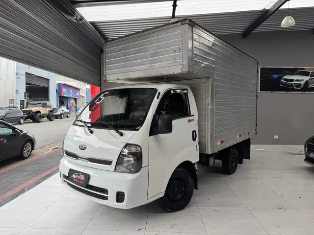 Carro Kia Bongo 2015 K2500 2.5 4x2