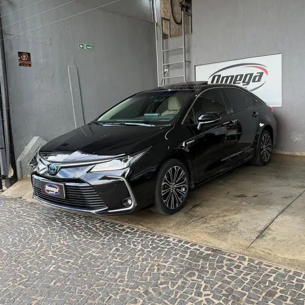 Carro Toyota Corolla 2023 Altis Hybrid 1.8 Flex