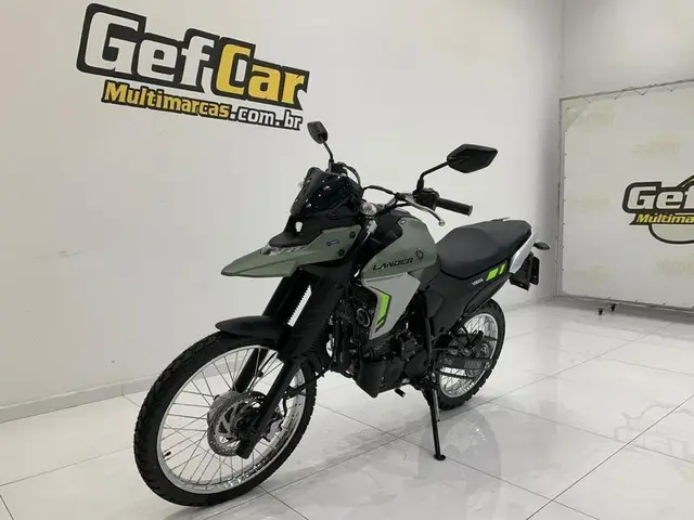 Moto Yamaha XTZ 250 Lander 2025 Connected