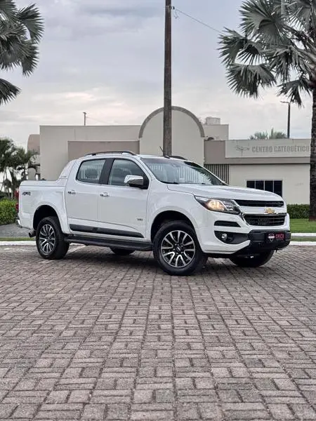 Carro Chevrolet S10 Cabine Dupla 2020 S10 2.8 CTDI High Country 4WD (Cabine Dupla) (Aut)