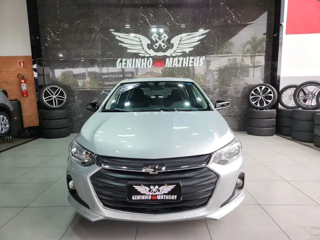 Carro Chevrolet Onix Plus 2020 1.0 LT Turbo (Flex)