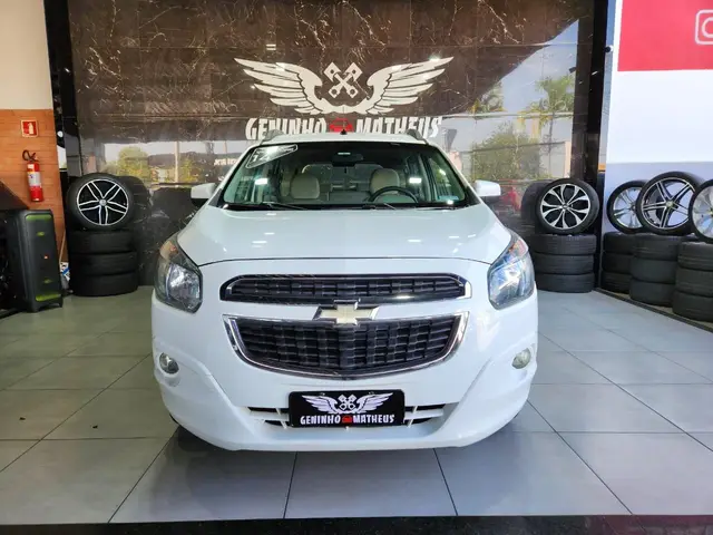 Carro Chevrolet Spin 2014 LTZ 7S 1.8 (Flex)