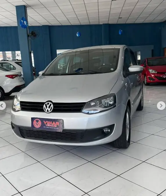 Carro Volkswagen Fox 2010 Prime 1.6 8V I-Motion (Flex)