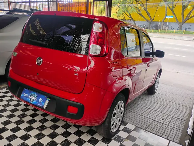 Carro Fiat Uno 2012 ECONOMY Celeb. 1.4 EVO F. Flex 8V 4p