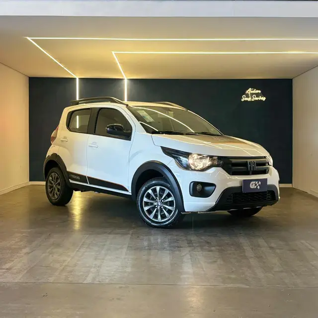 Carro Fiat Mobi 2025 Trekking 1.0