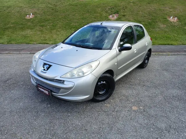 Carro Peugeot 207 2012 Hatch XR 1.4 8V (flex) 2p