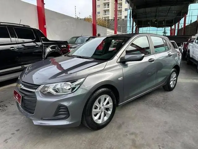 Carro Chevrolet Onix 2023 LT 1.0