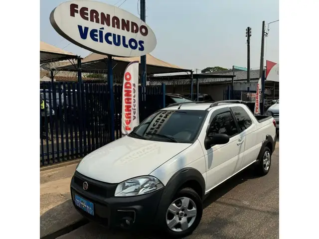 Carro Fiat Strada 2017 Hard Working 1.4 (Flex) (Cabine Dupla)