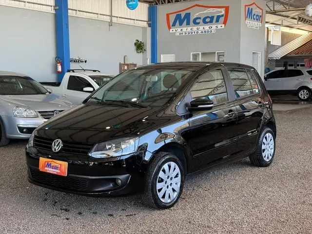Carro Volkswagen Fox 2013 1.0 TEC (Flex) 2p