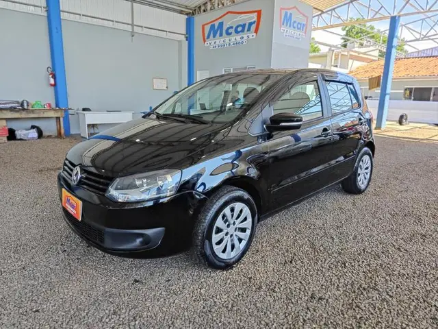 Carro Volkswagen Fox 2014 1.6 VHT (Flex)