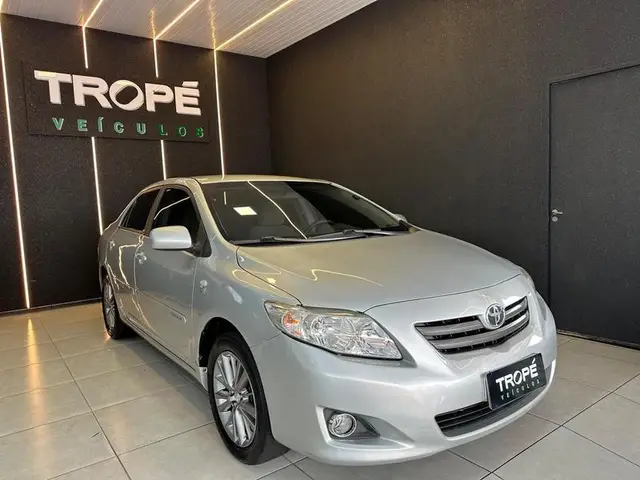 Carro Toyota Corolla 2011 Sedan XLi 1.8 16V (flex)
