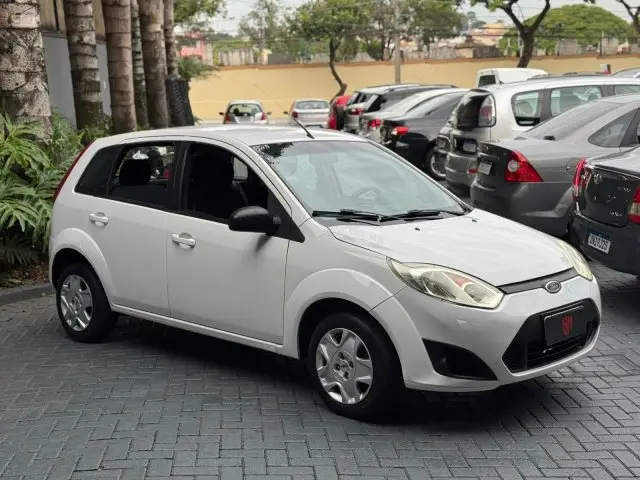 Carro Ford Fiesta Hatch 2014 S Plus 1.0 RoCam (Flex)