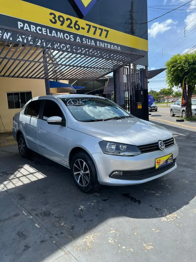 Carro Volkswagen Voyage 2015 1.0 TEC Seleção (Flex)