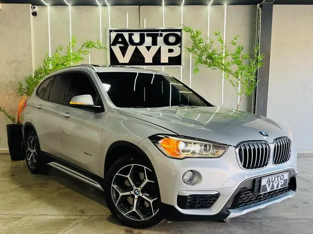 Carro BMW X1 2016 2.0 sDrive20i X-Line