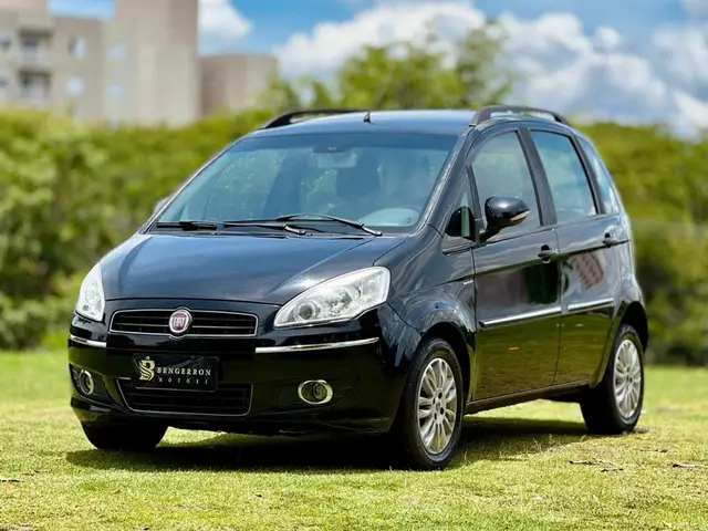 Carro Fiat Idea 2013 Essence 1.6 16V E.TorQ Dualogic (Flex)