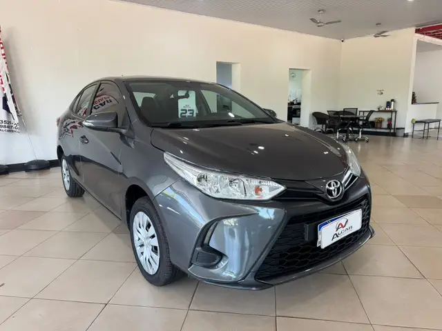 Carro Toyota Yaris Sedan 2023 XL 1.5 Flex 16V 4p Aut.