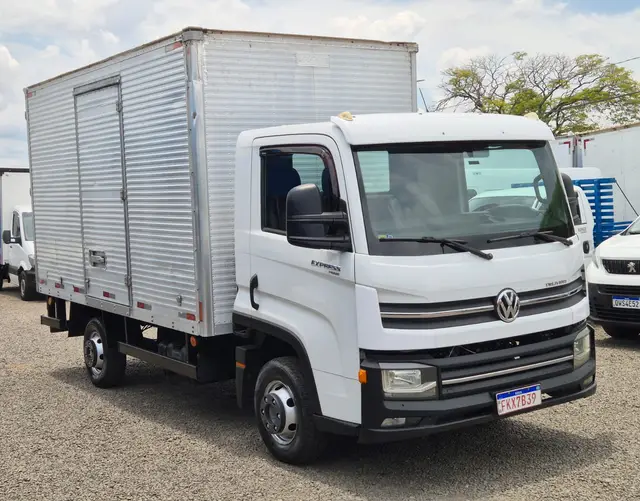 Caminhão Volkswagen Express 2019 DRC 4X2 2p (diesel) (E5)