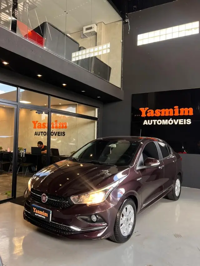 Carro Fiat Cronos 2020 1.8 Precision E.Torq AT6 (Flex)