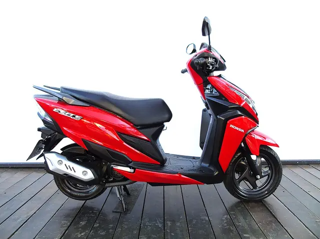 Moto Honda Elite 125 2025 CBS