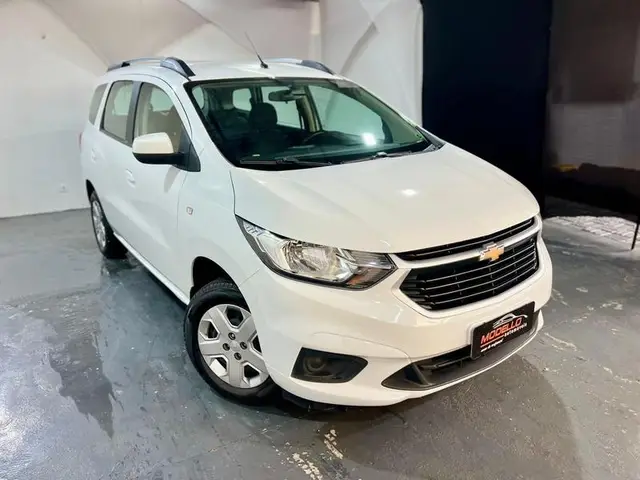 Carro Chevrolet Spin 2024 LT 1.8 (Aut.)