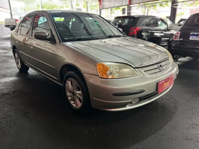 Carro Honda Civic 2003 Sedan LX 1.7 16V