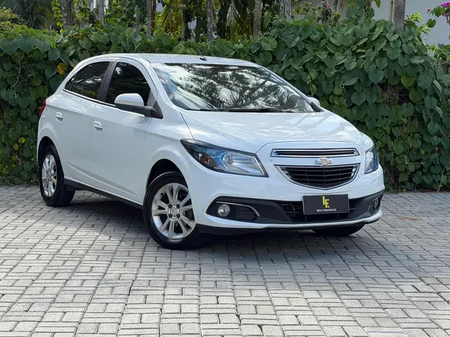 Carro Chevrolet Onix 2016 1.4 LTZ SPE/4 (Aut)