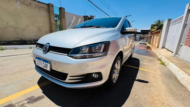 Carro Volkswagen Fox 2016 1.6 MSI Rock in Rio (Flex)