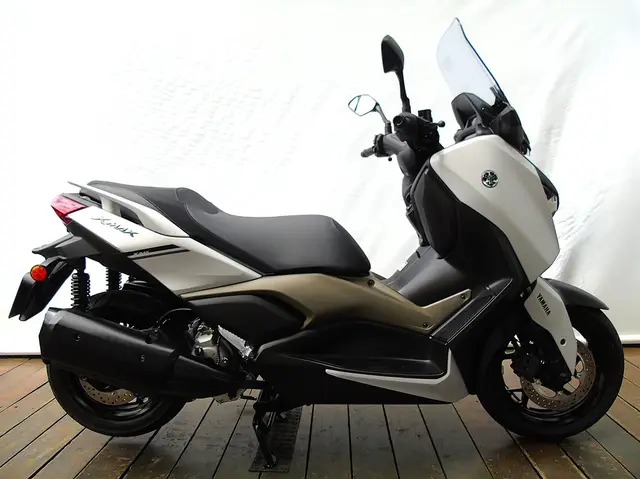 Moto Yamaha XMax 2025 250 Connected