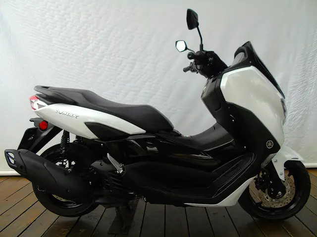 Moto Yamaha NMax 2022 160 ABS